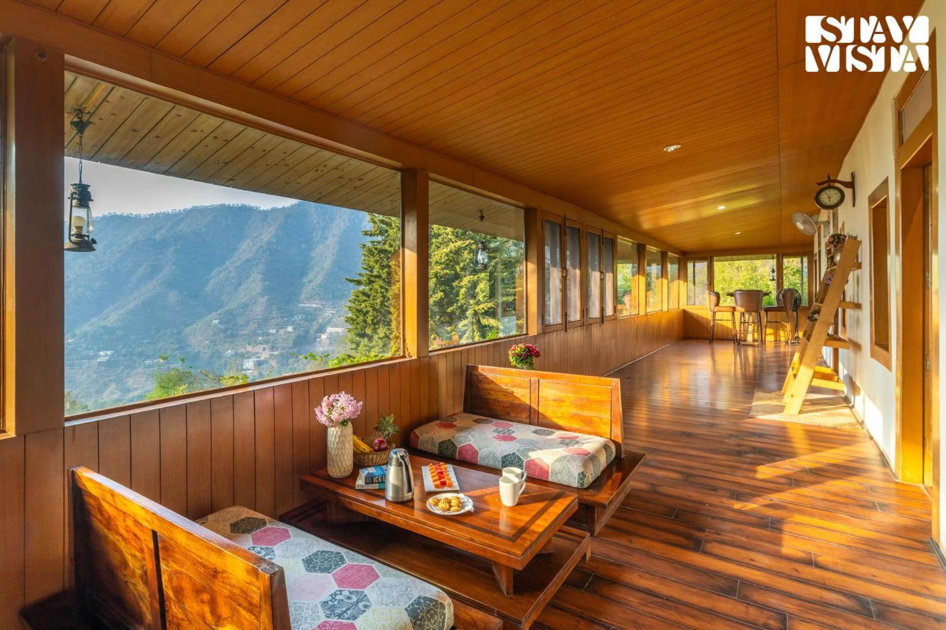 Stayvista At Sylvana Villas With Lawn, Bbq And Jacuzzi Kasauli Kültér fotó