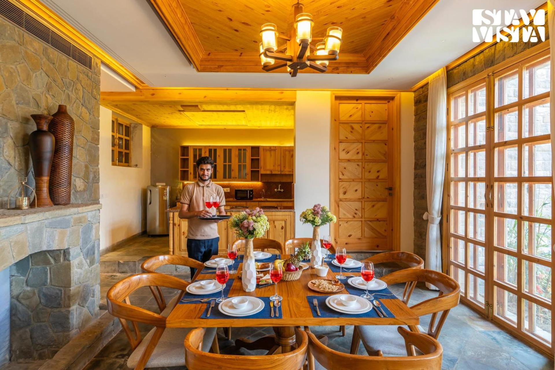 Stayvista At Sylvana Villas With Lawn, Bbq And Jacuzzi Kasauli Kültér fotó